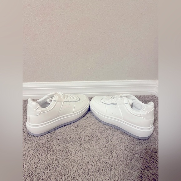 PrettyLittleThing Platform Trainers​ - Picture 4 of 9